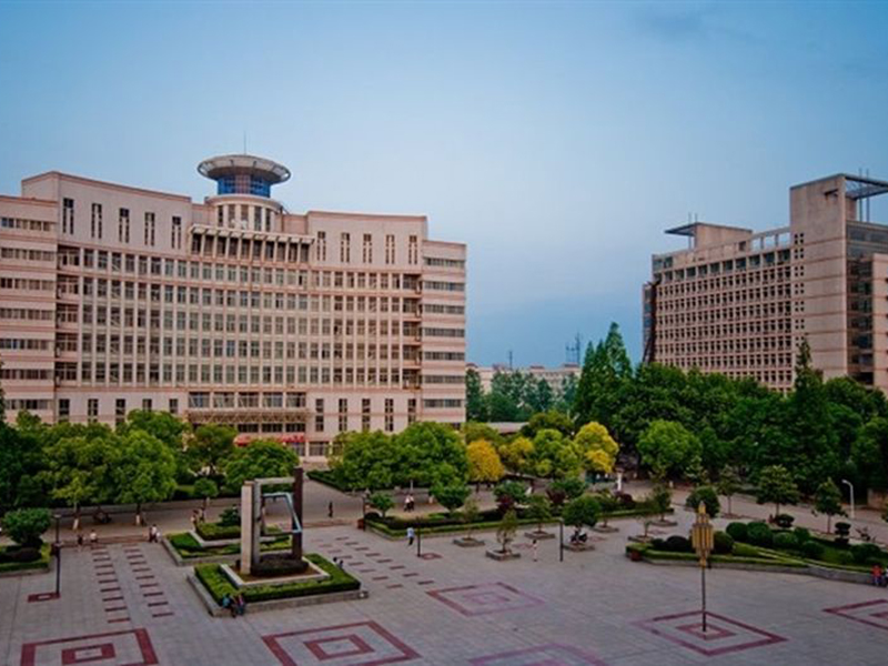 湖北工业大学